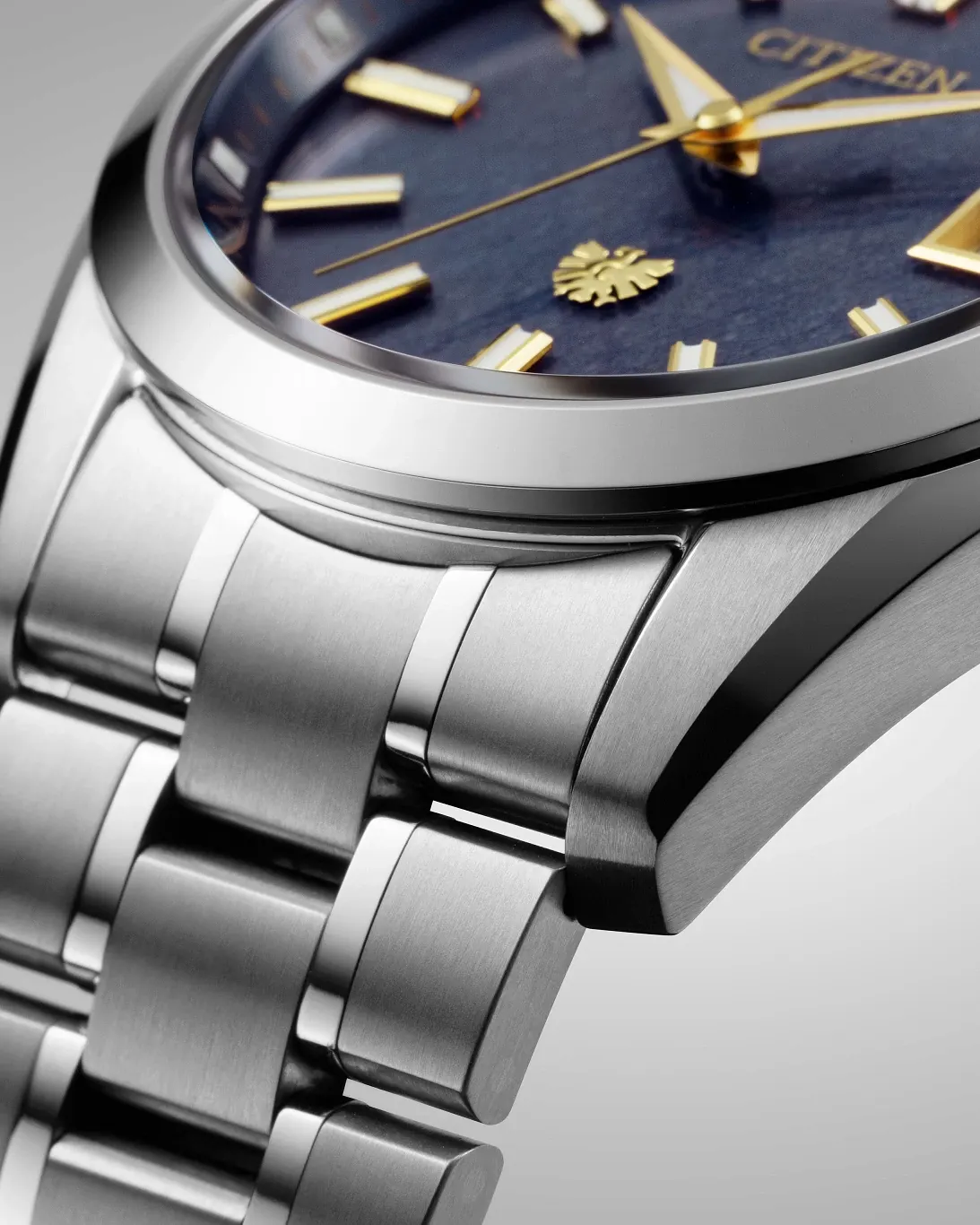 The CITIZEN Navy Dial Super Titanium with Platinum DLC Coating